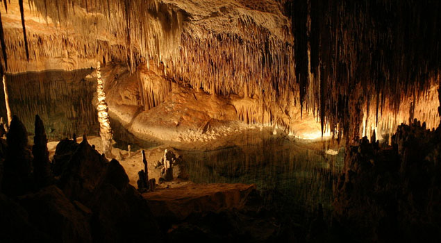 Cuevas del Drach