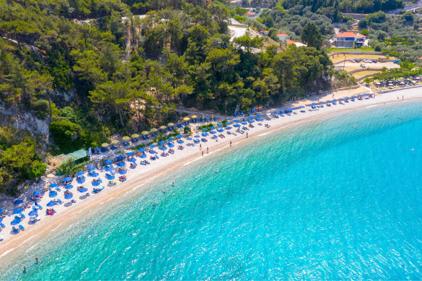 Luchtfoto van Tsamadou beach